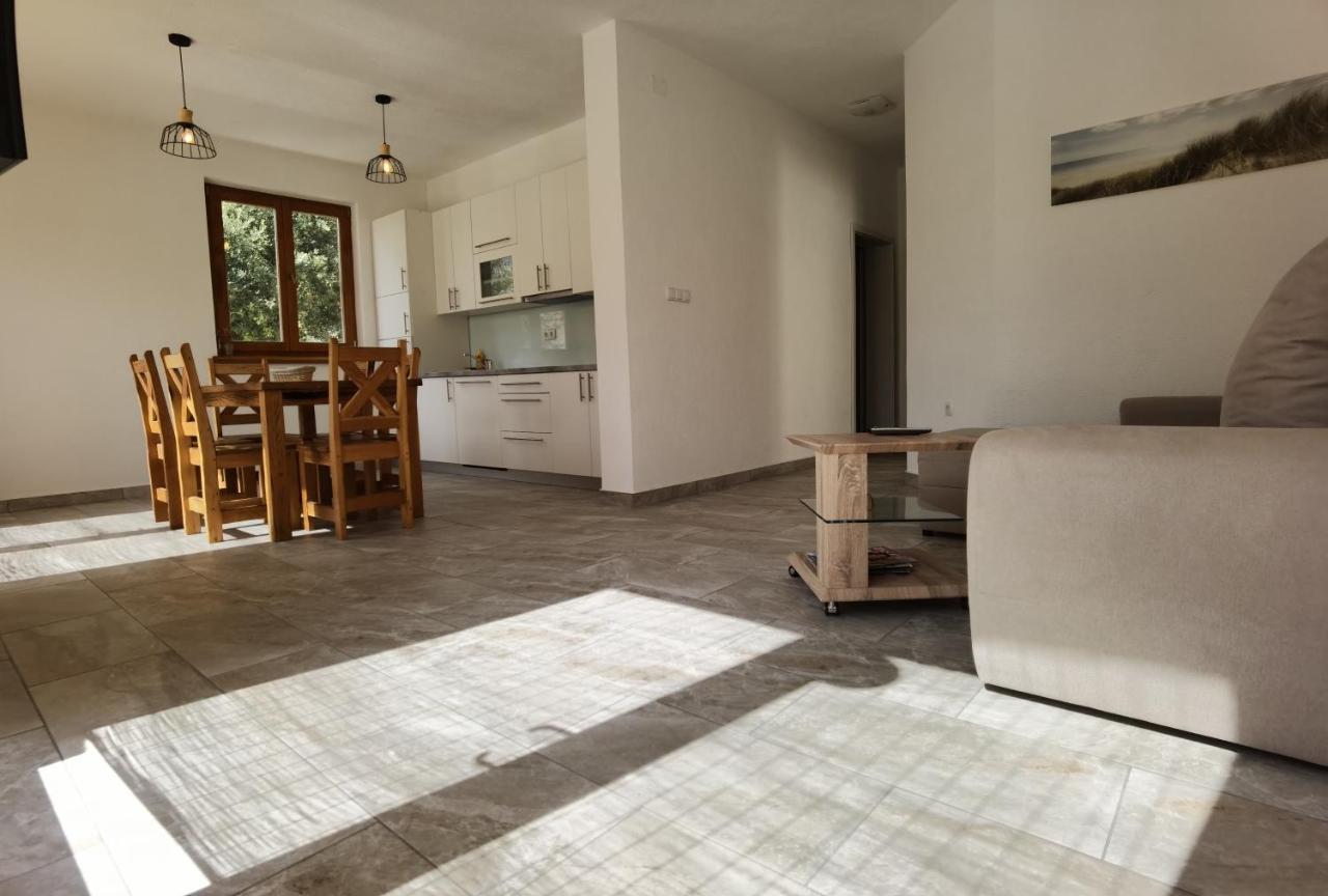 Holiday Homes Sintija Kampor 外观 照片