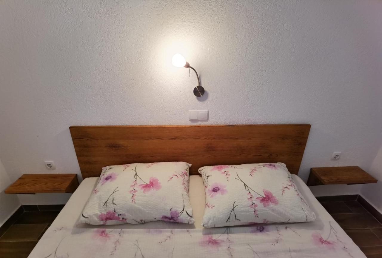 Holiday Homes Sintija Kampor 外观 照片