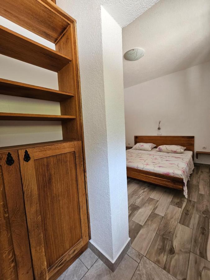 Holiday Homes Sintija Kampor 外观 照片