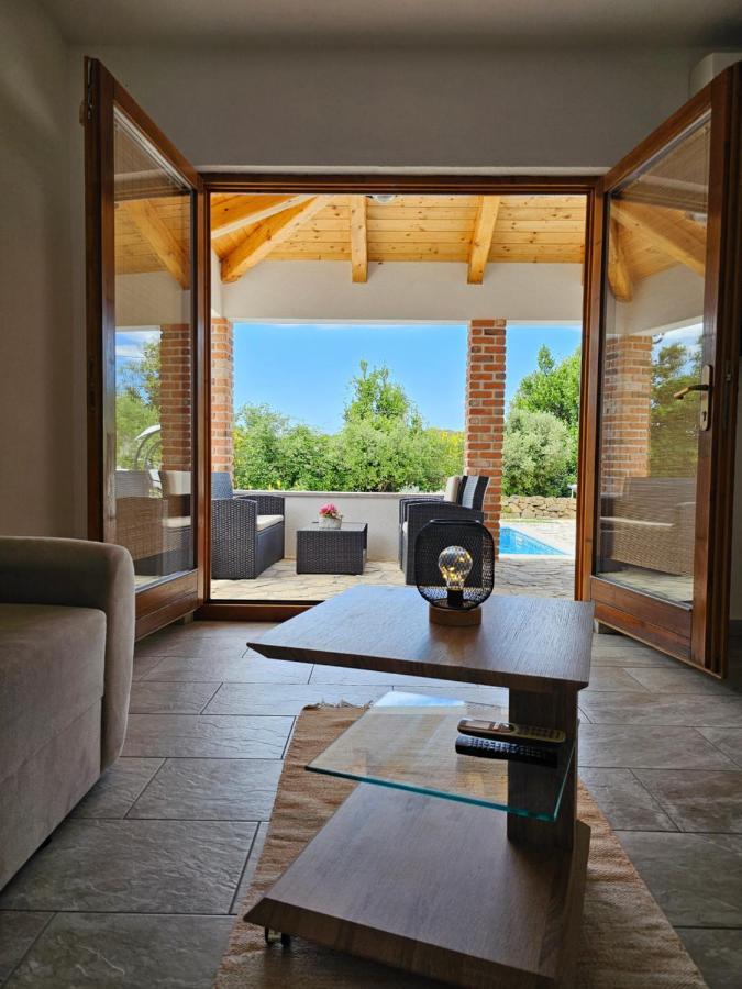 Holiday Homes Sintija Kampor 外观 照片