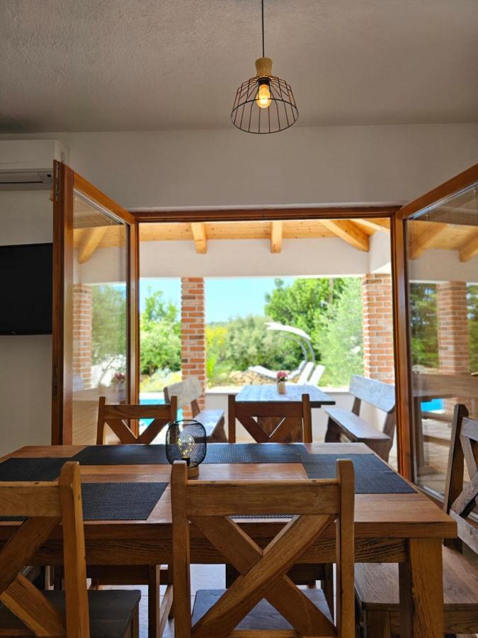 Holiday Homes Sintija Kampor 外观 照片