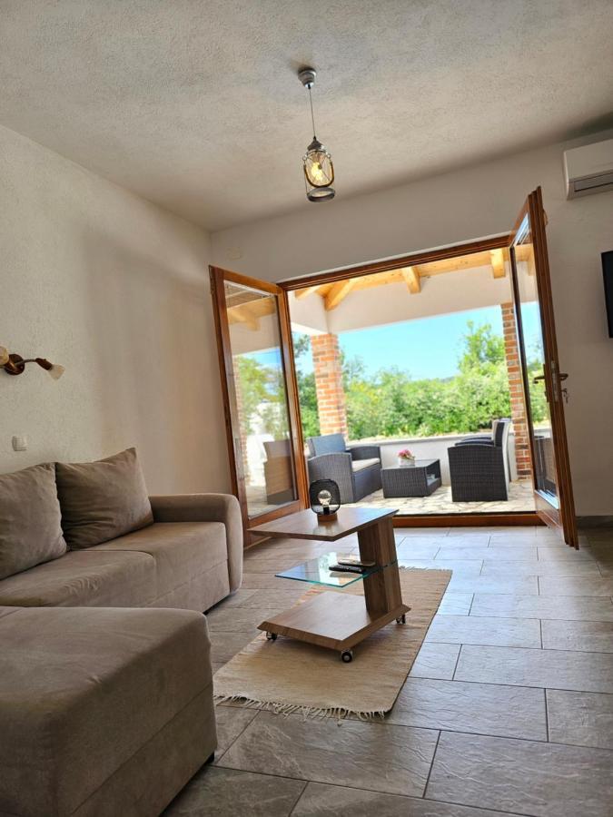Holiday Homes Sintija Kampor 外观 照片
